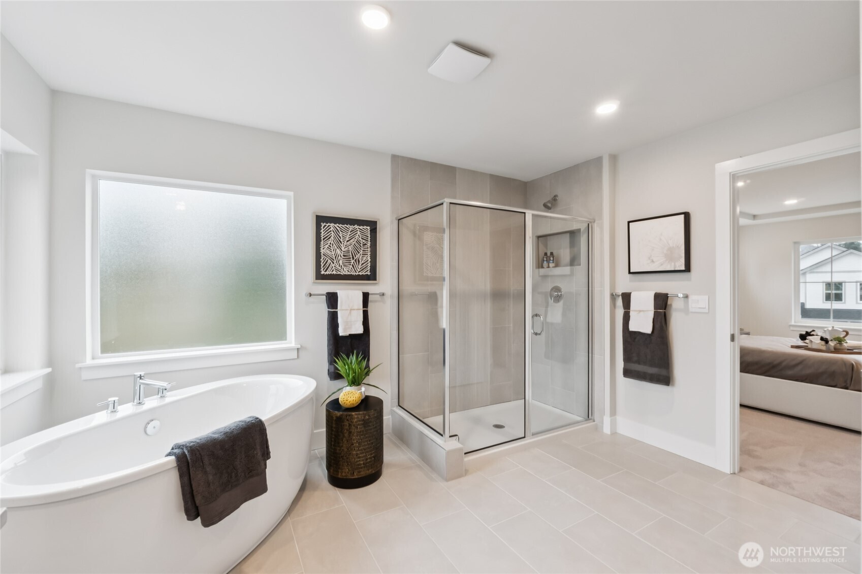 For representation only.  Features, colors, and selections may differ from photograph. See site agent for details.