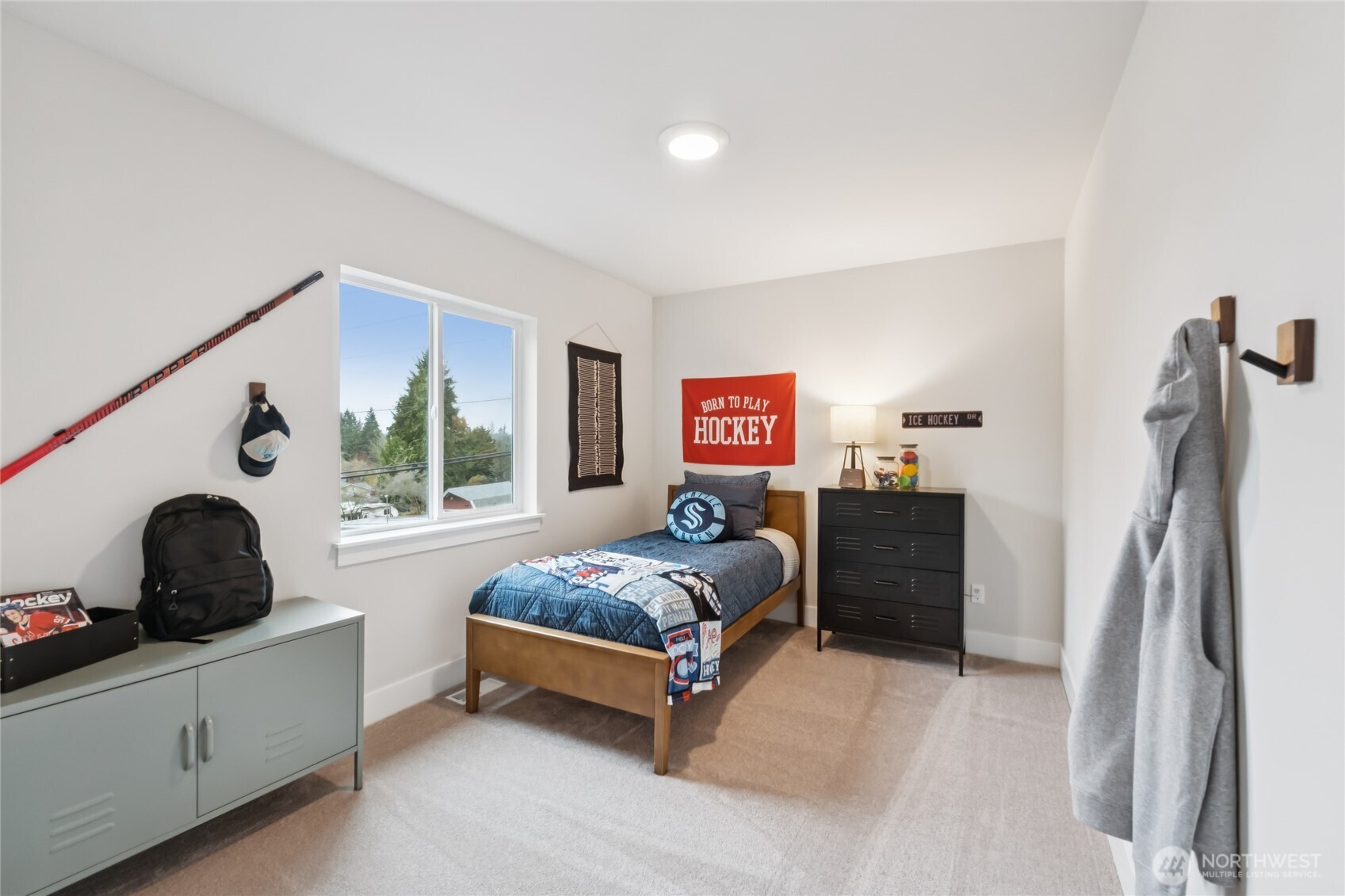 For representation only.  Features, colors, and selections may differ from photograph. See site agent for details.