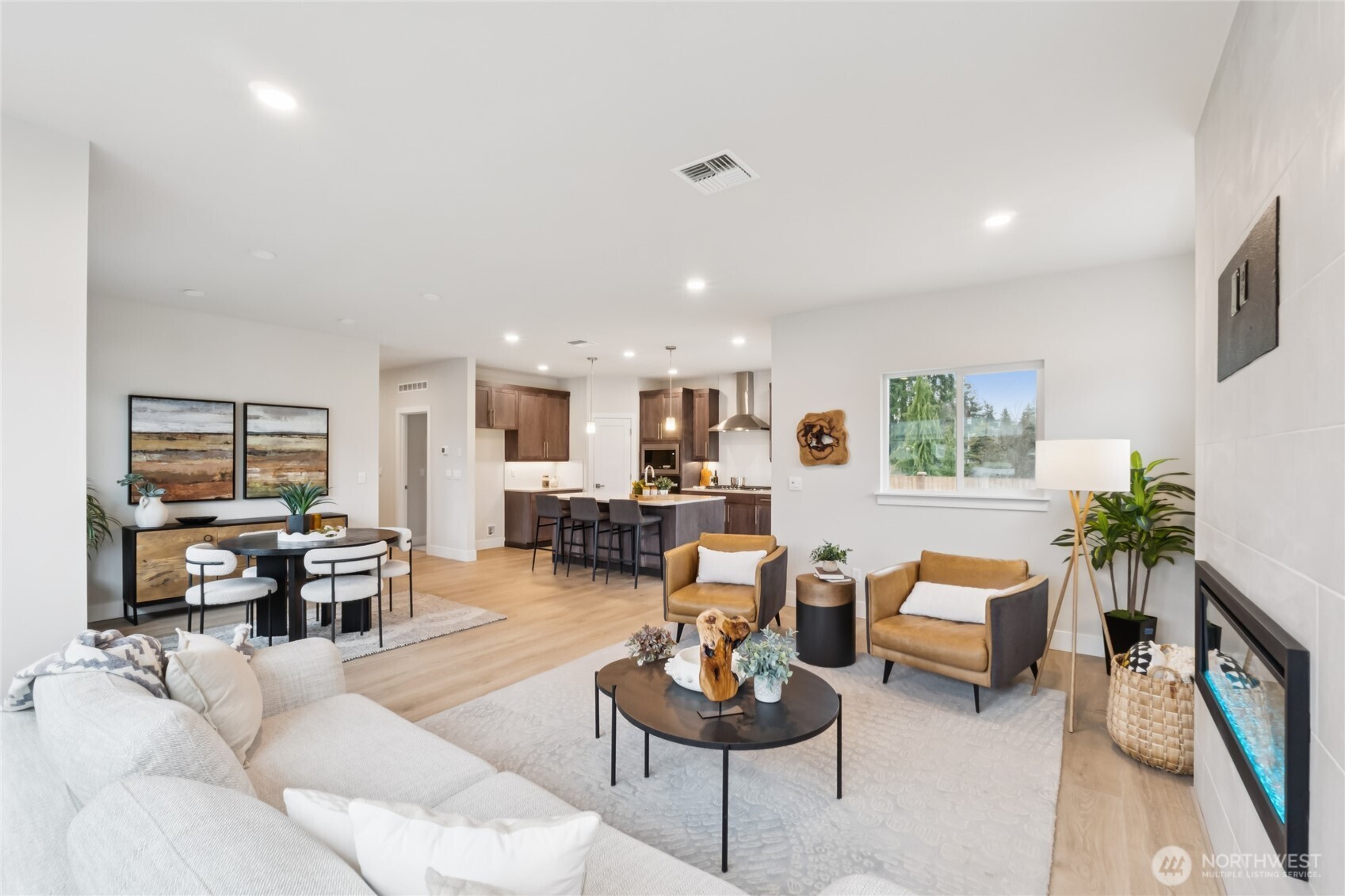 For representation only.  Features, colors, and selections may differ from photograph. See site agent for details.