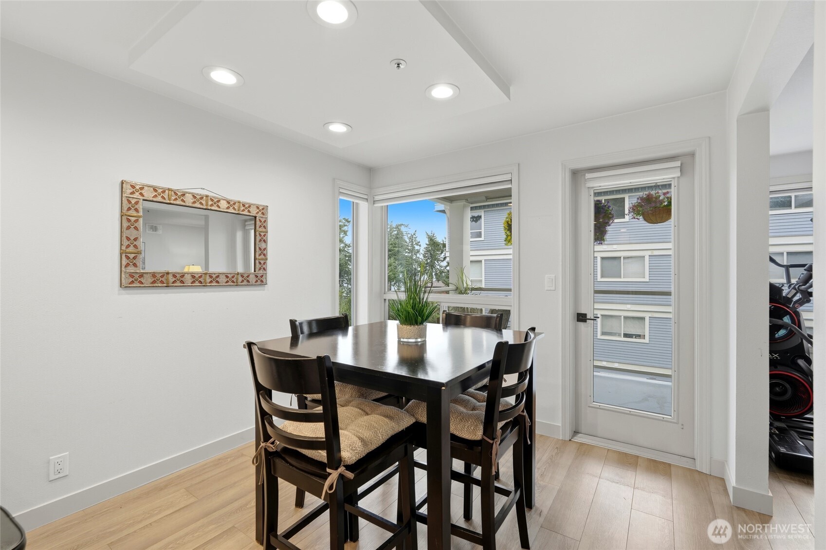 Lobby with an Elevator. Who doesn't want an elevator???