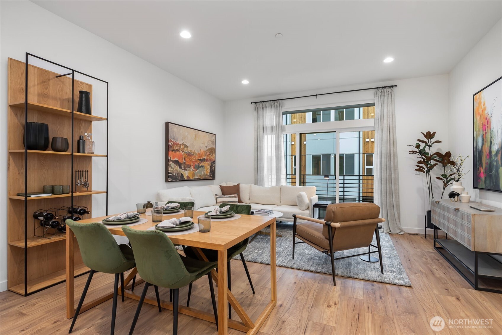 Model home.  Images are respresentative of this home type. Details vary.