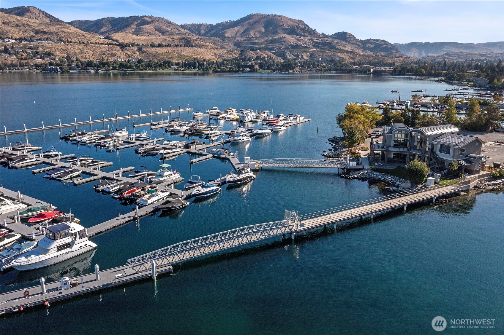 Sunset Marina is located close to downtown Chelan and across the street from Slidewaters and Lakeside Surf. Perfect location for all kinds of water play!