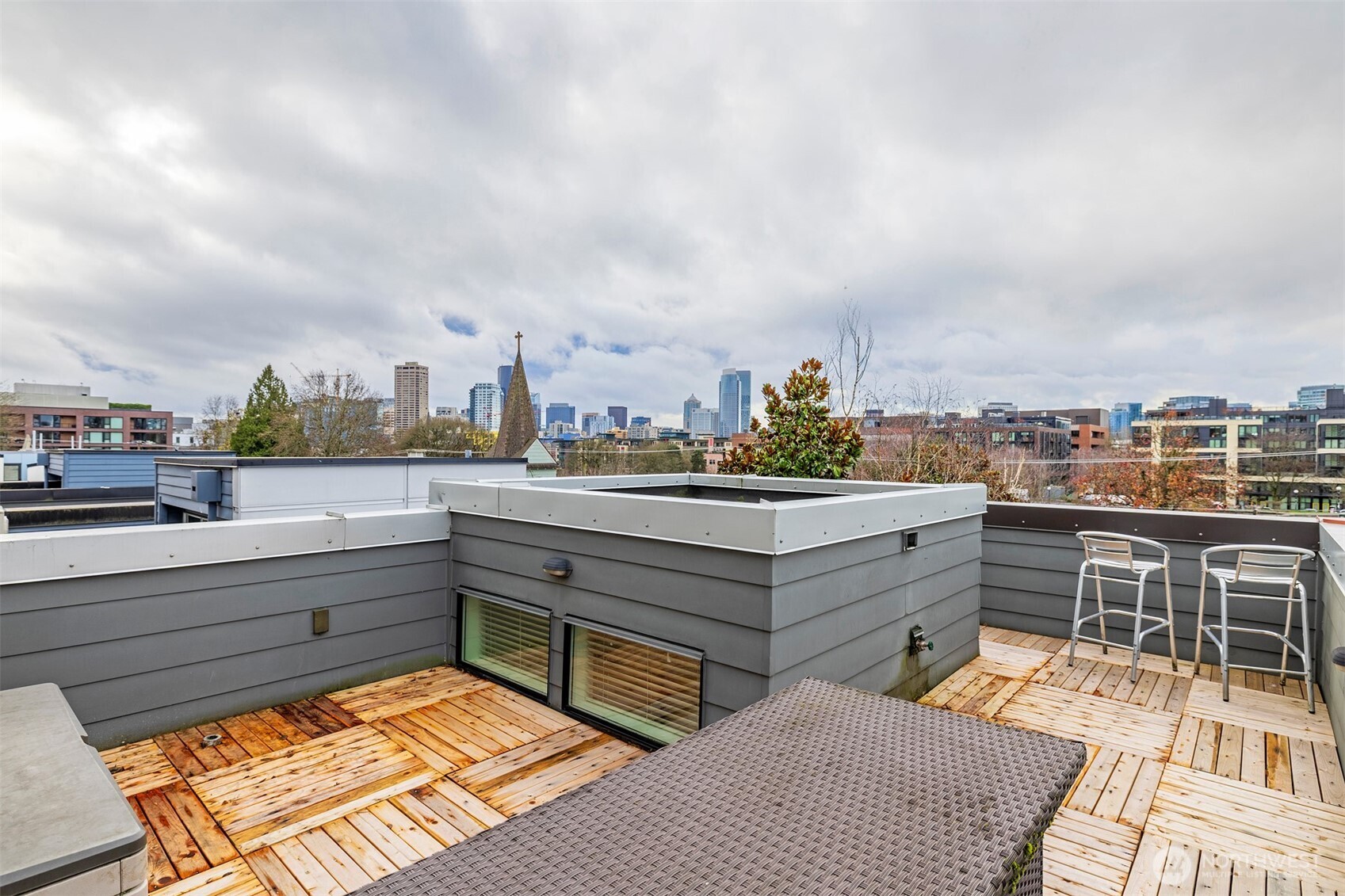 Sweeping city views from the roof top deck.