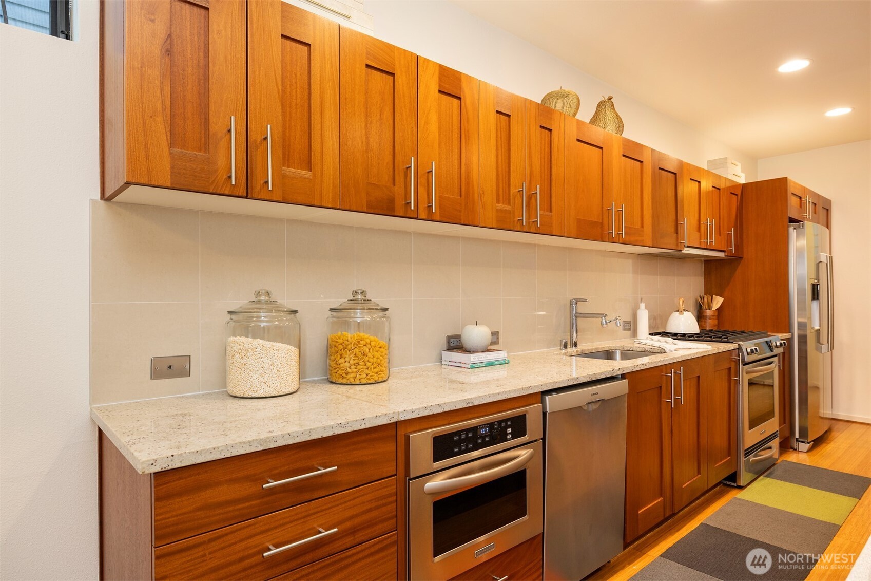 Tons of kitchen cabinets.