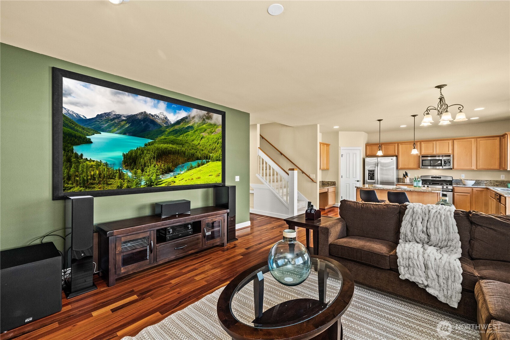 Island Offers Bartop Dining