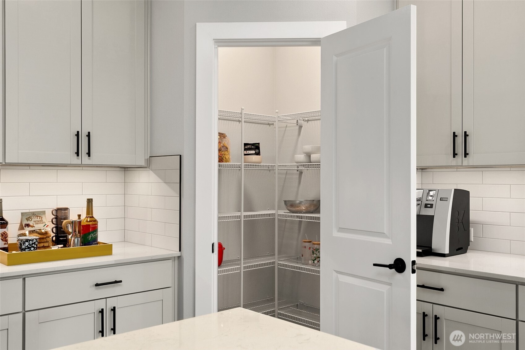 Model of the same plan. All photos are for representational purposes only. The actual colors and finishes will vary. Ask Site Agent for details.