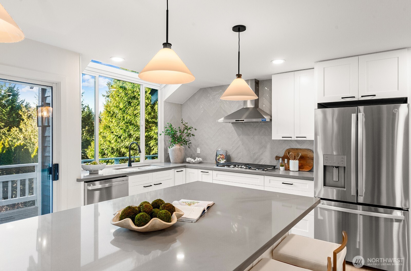 Gas stove top with overhead fan