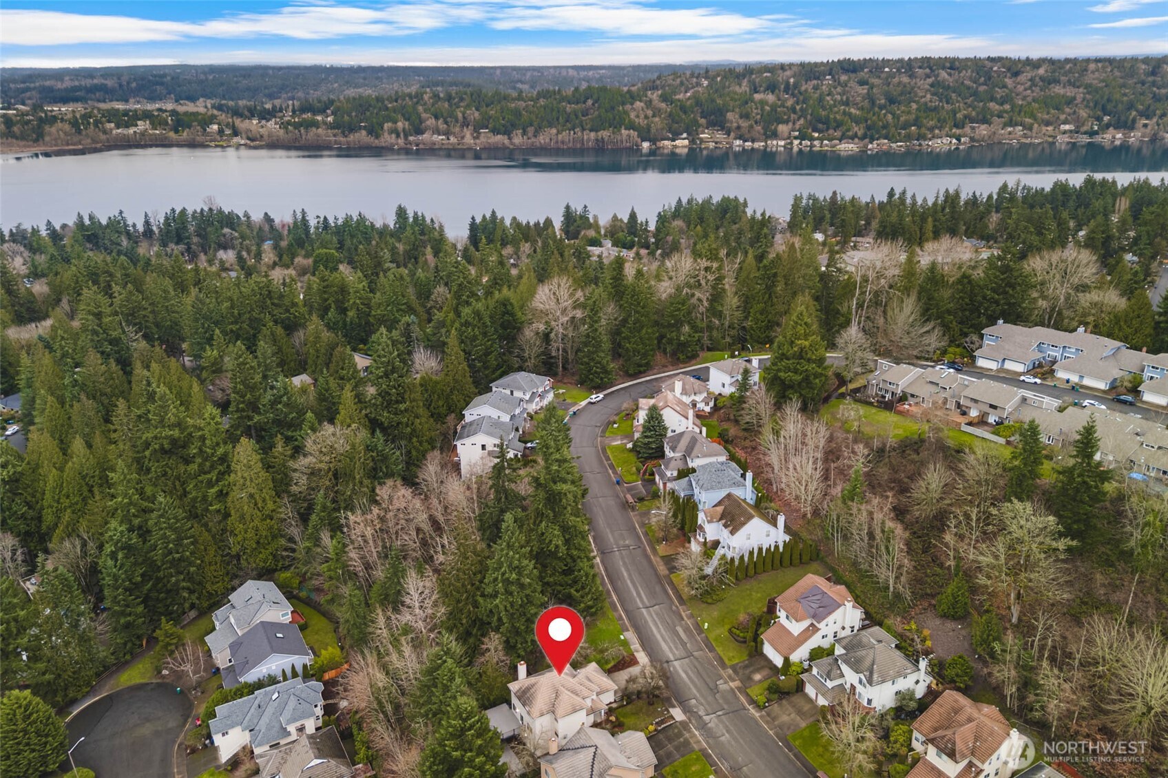 Close proximity to waterfront!