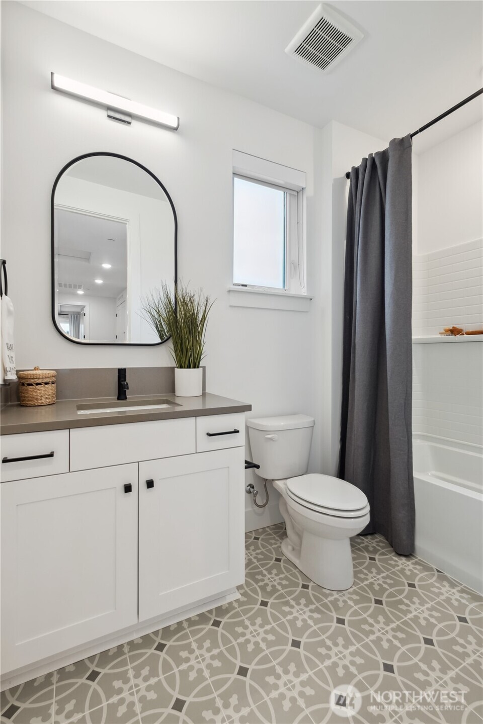 Pictures of Model Home. Not pictures of actual home. Features, colors, layout may vary.