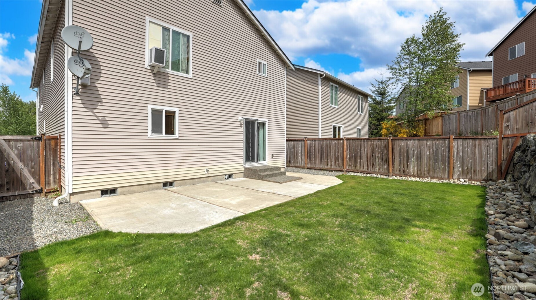 Enjoy privacy in this fully fenced backyard—perfect for kids, pets, and outdoor gatherings in a secure and spacious area