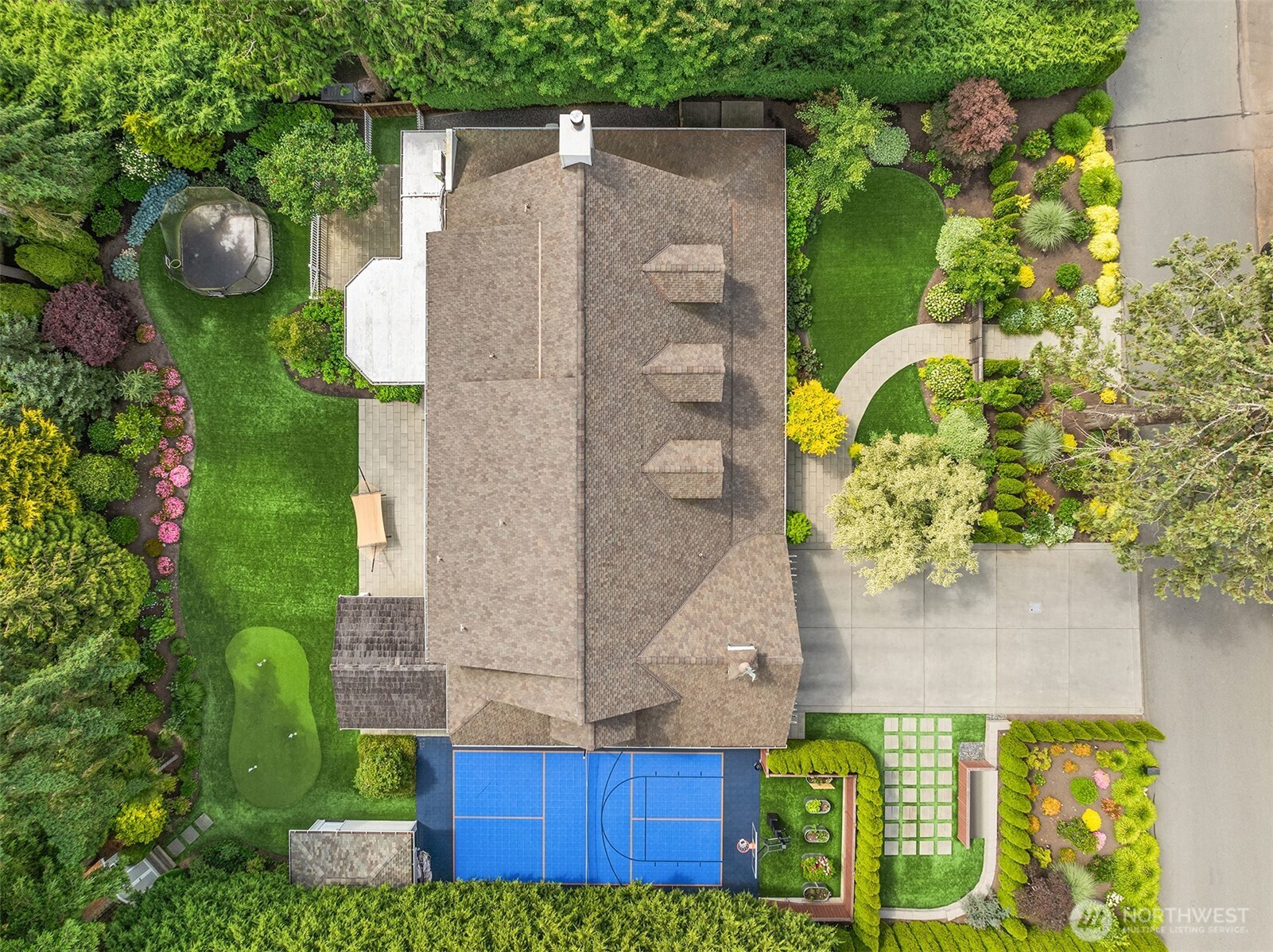 Minutes from top-rated schools, Bellevue, and downtown Seattle.