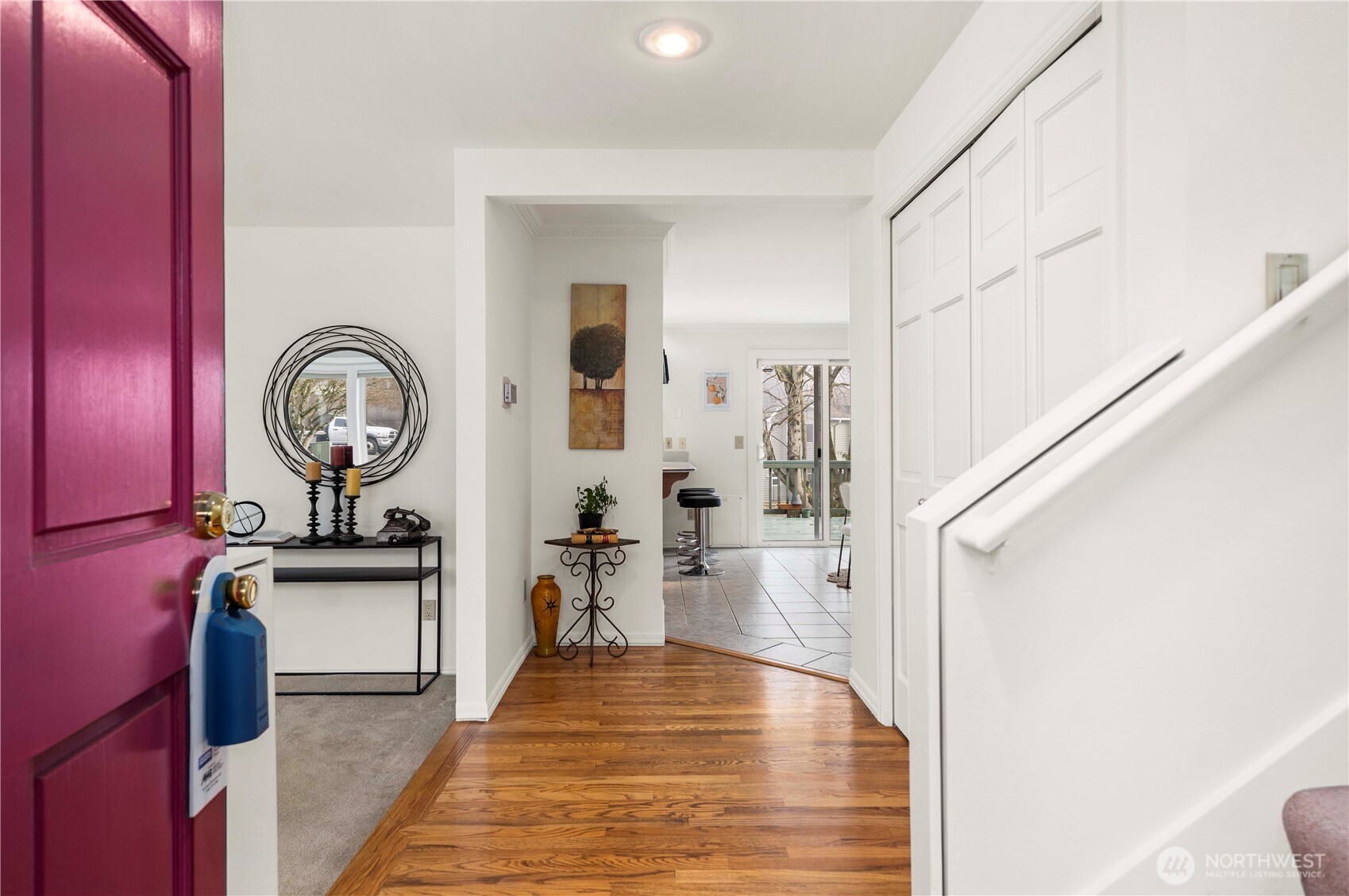 The perfect place to call home! It’s so warm and welcoming with a Hardwood Entry.