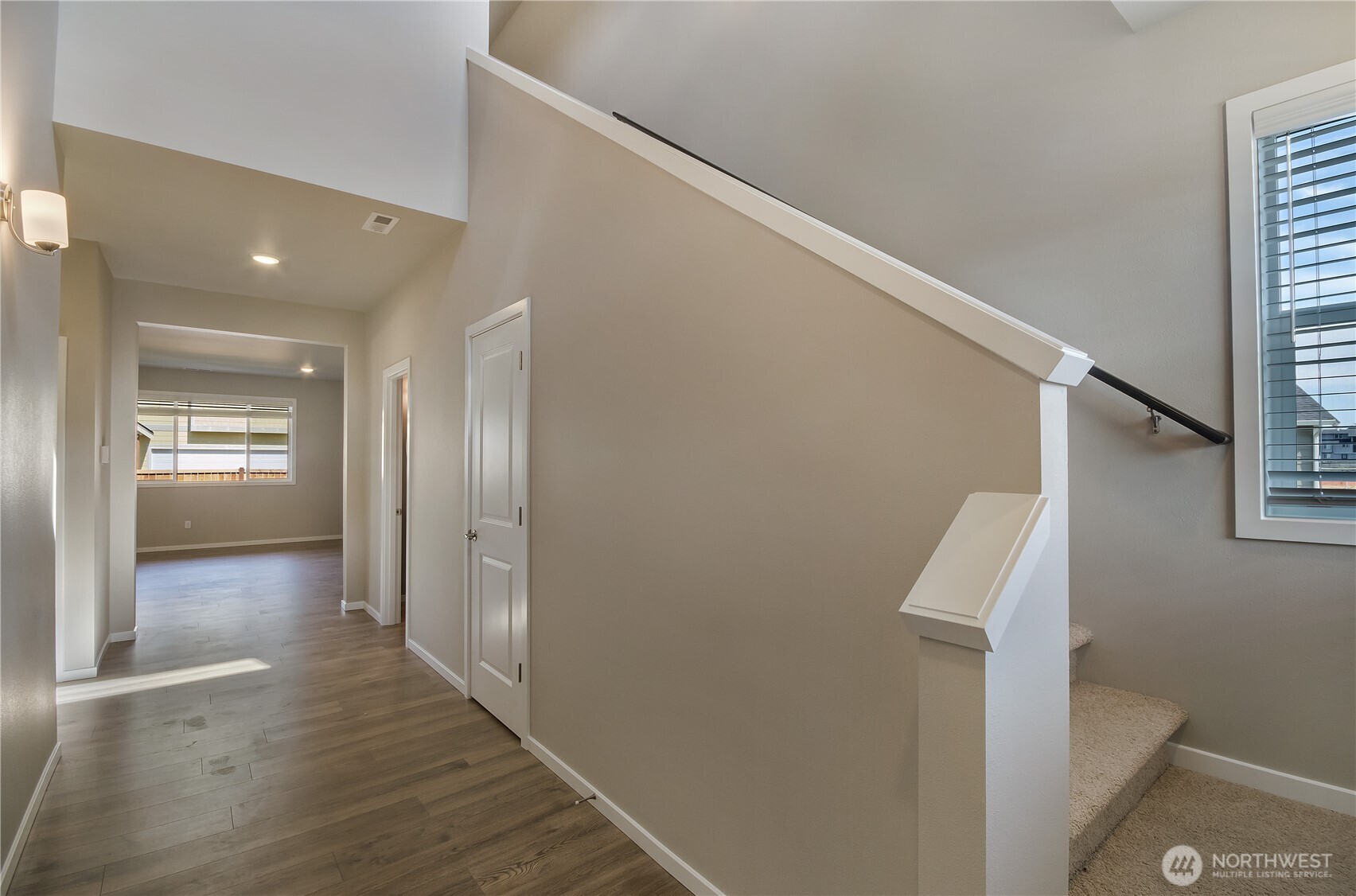 Photos are from a previously built Cayuse floor and demonstrate the quality craftmanship that Rush builds to. They may display an upgrade or feature not currently available.