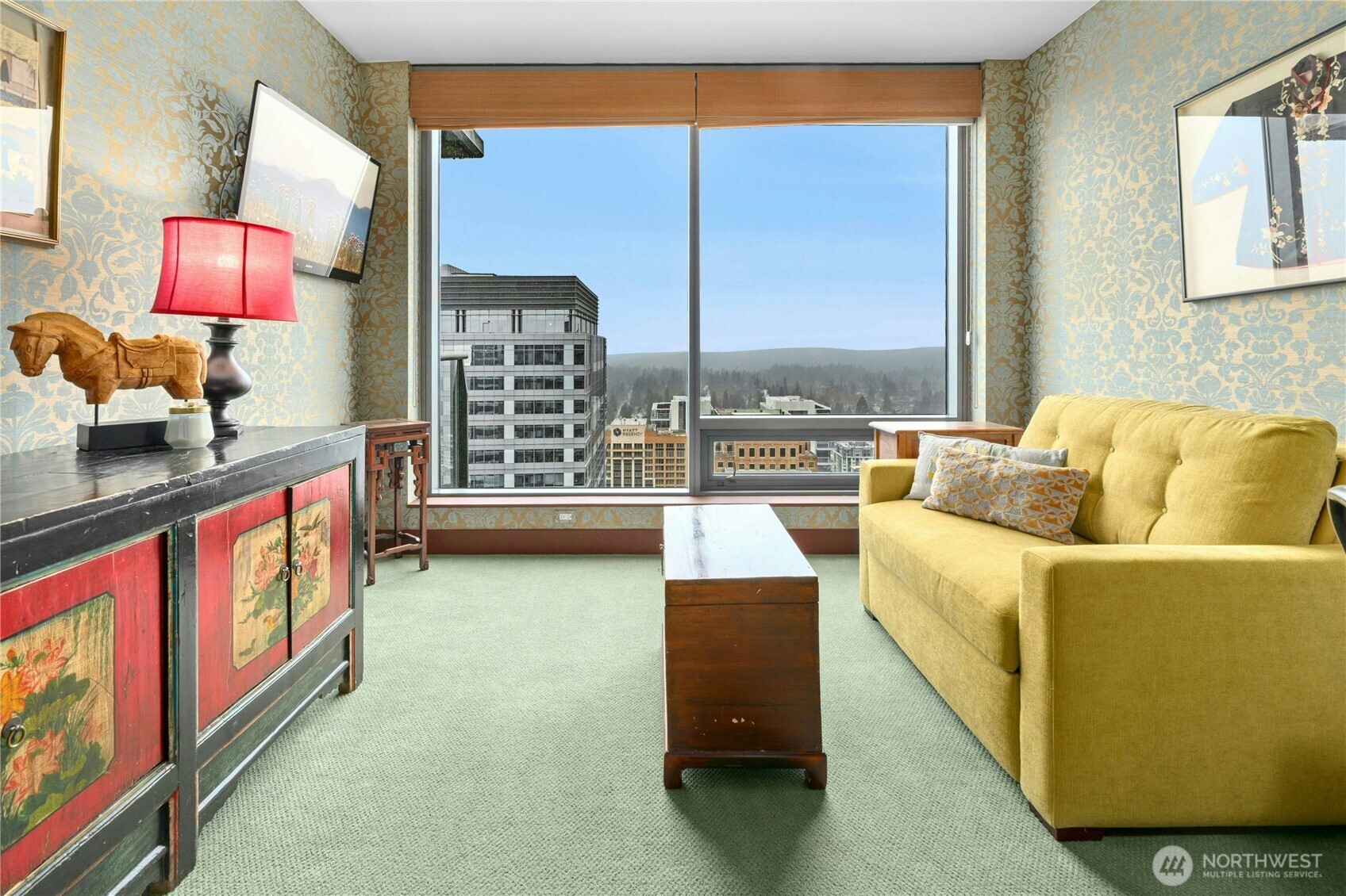 Second bedroom with views!