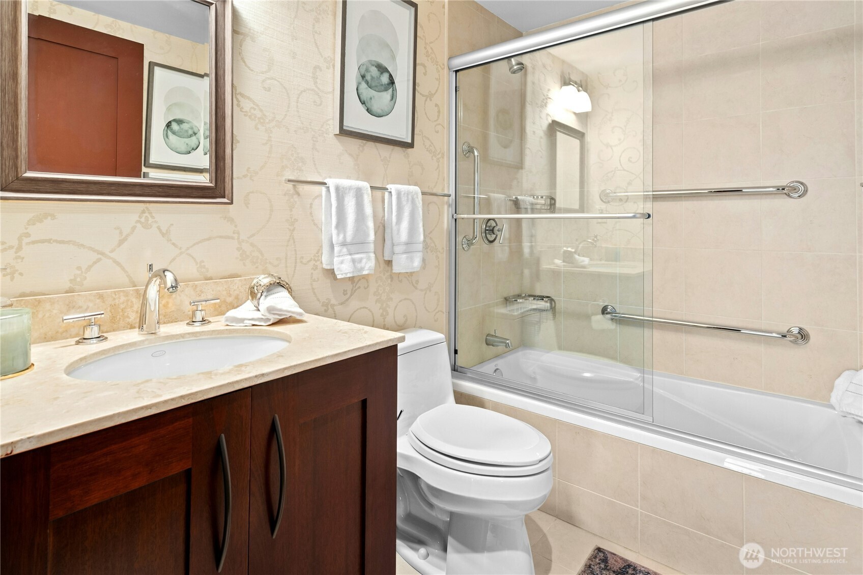Spacious hall bathroom