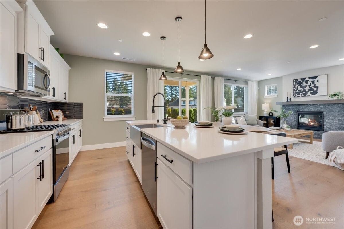 Photos are for representation purposes only.