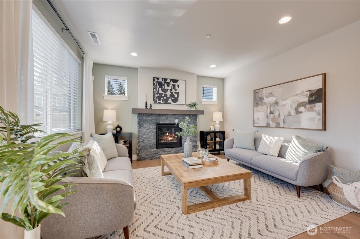 Photos are for representation purposes only.