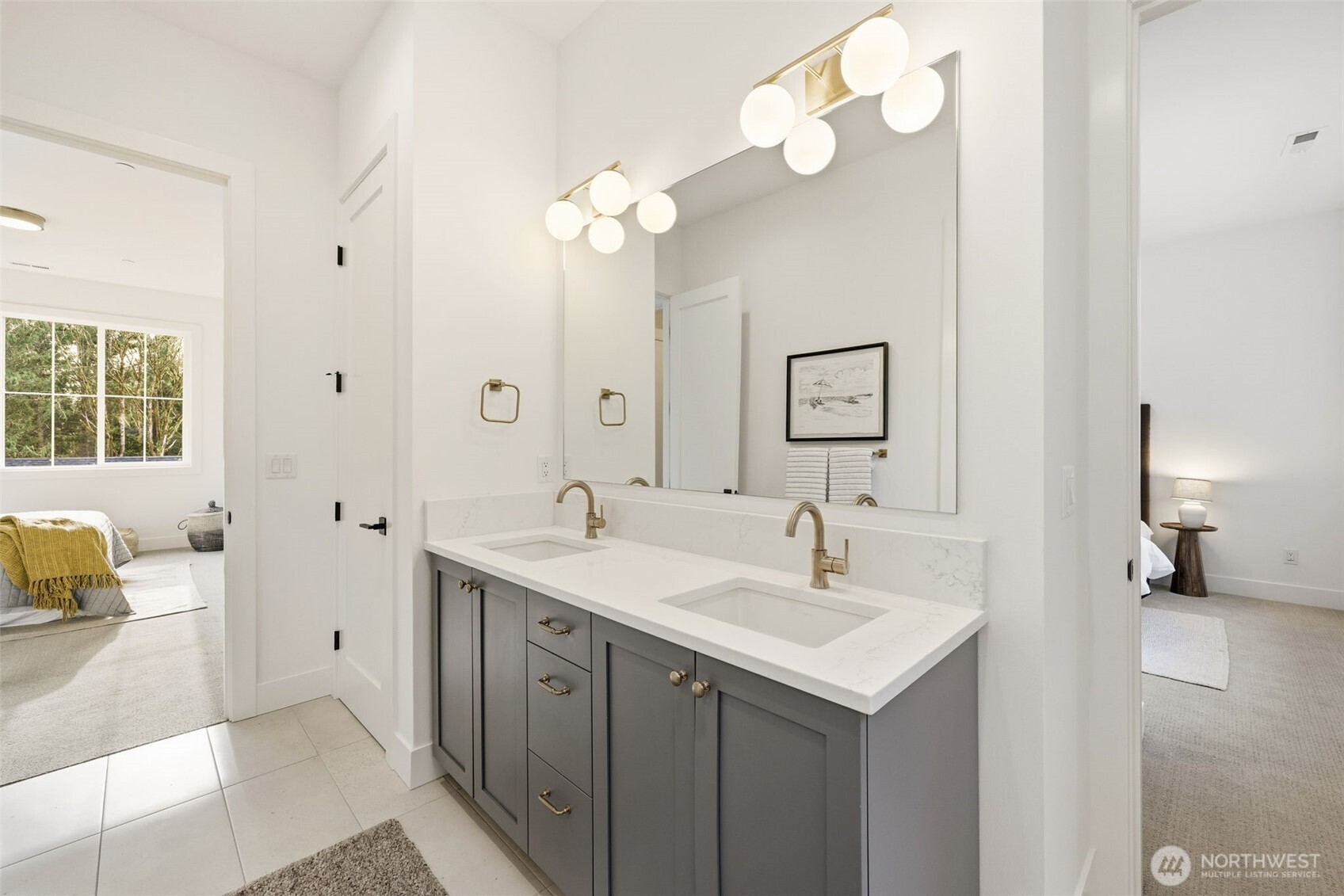 Jack and Jill inspired bathroom between the two upstairs room