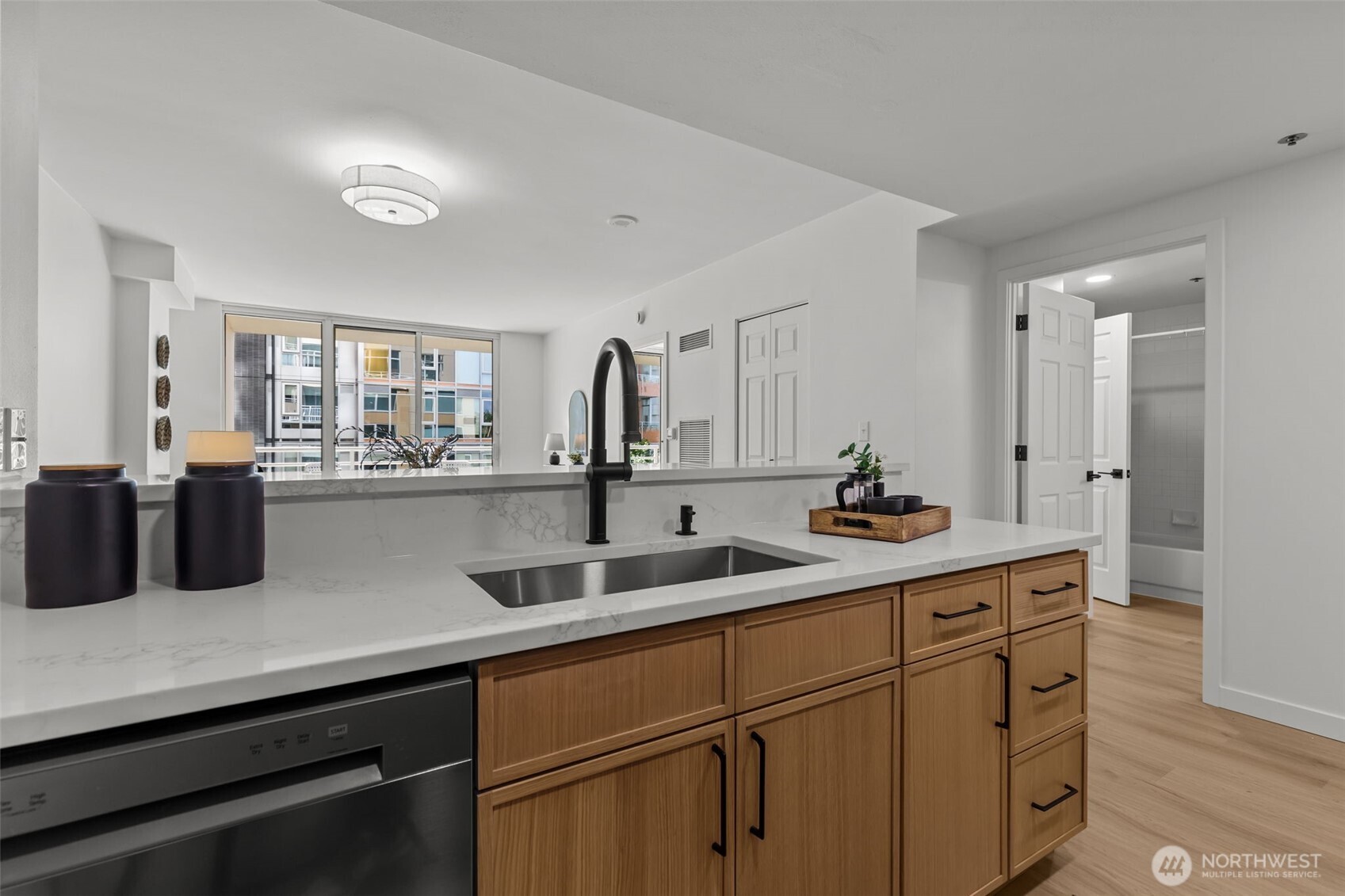 Fully updated kitchen with Stainless Appliances