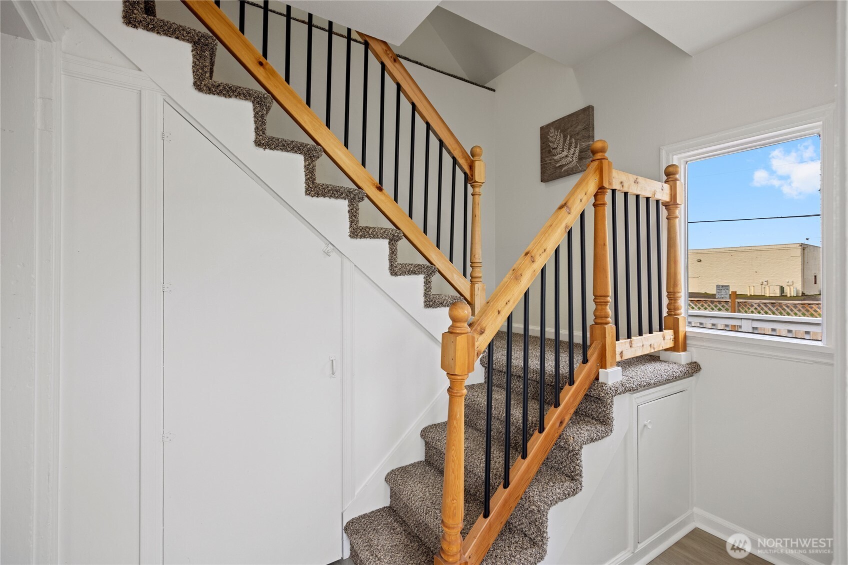 Very large upstairs bedroom / bonus room