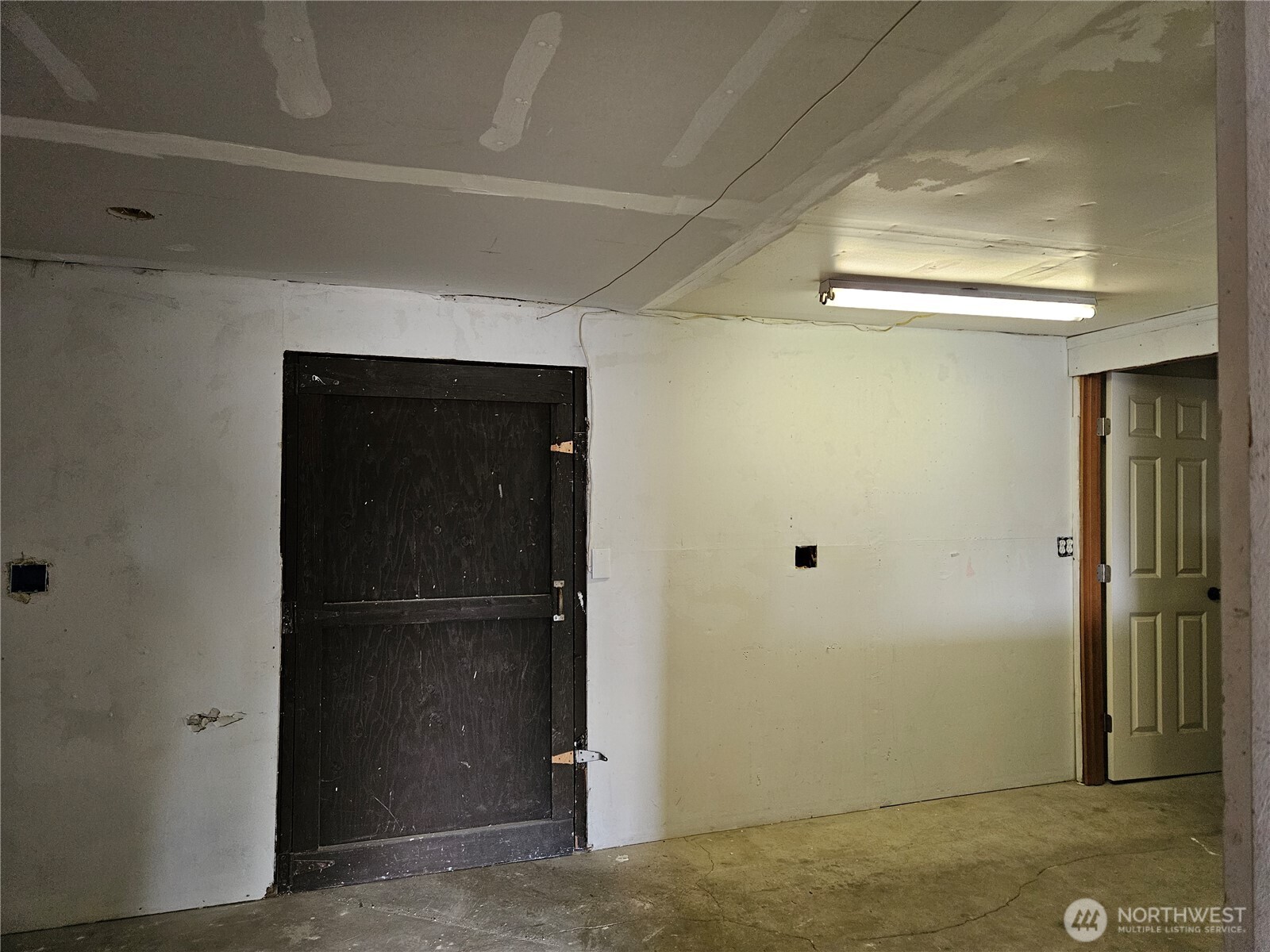Garage office