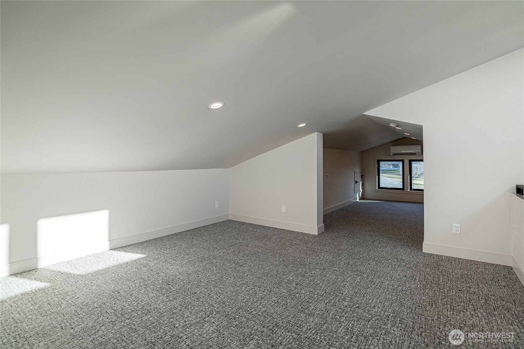 Bonus area offers space for relaxing or entertainment.