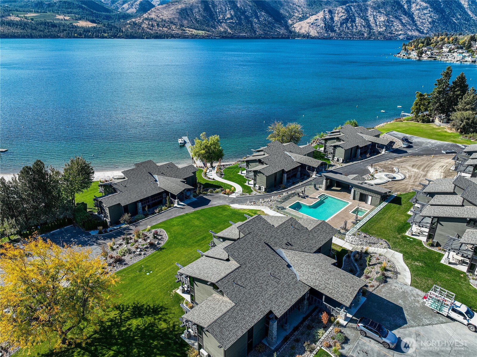 Yacinde complex aerial views