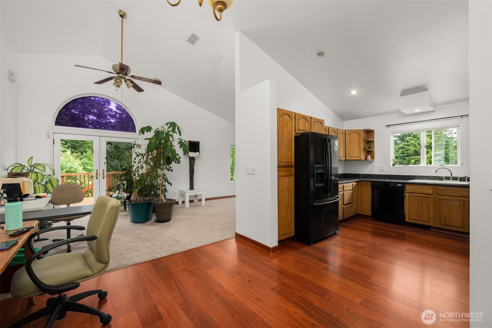 Top Floor Kitchen with Eating Area