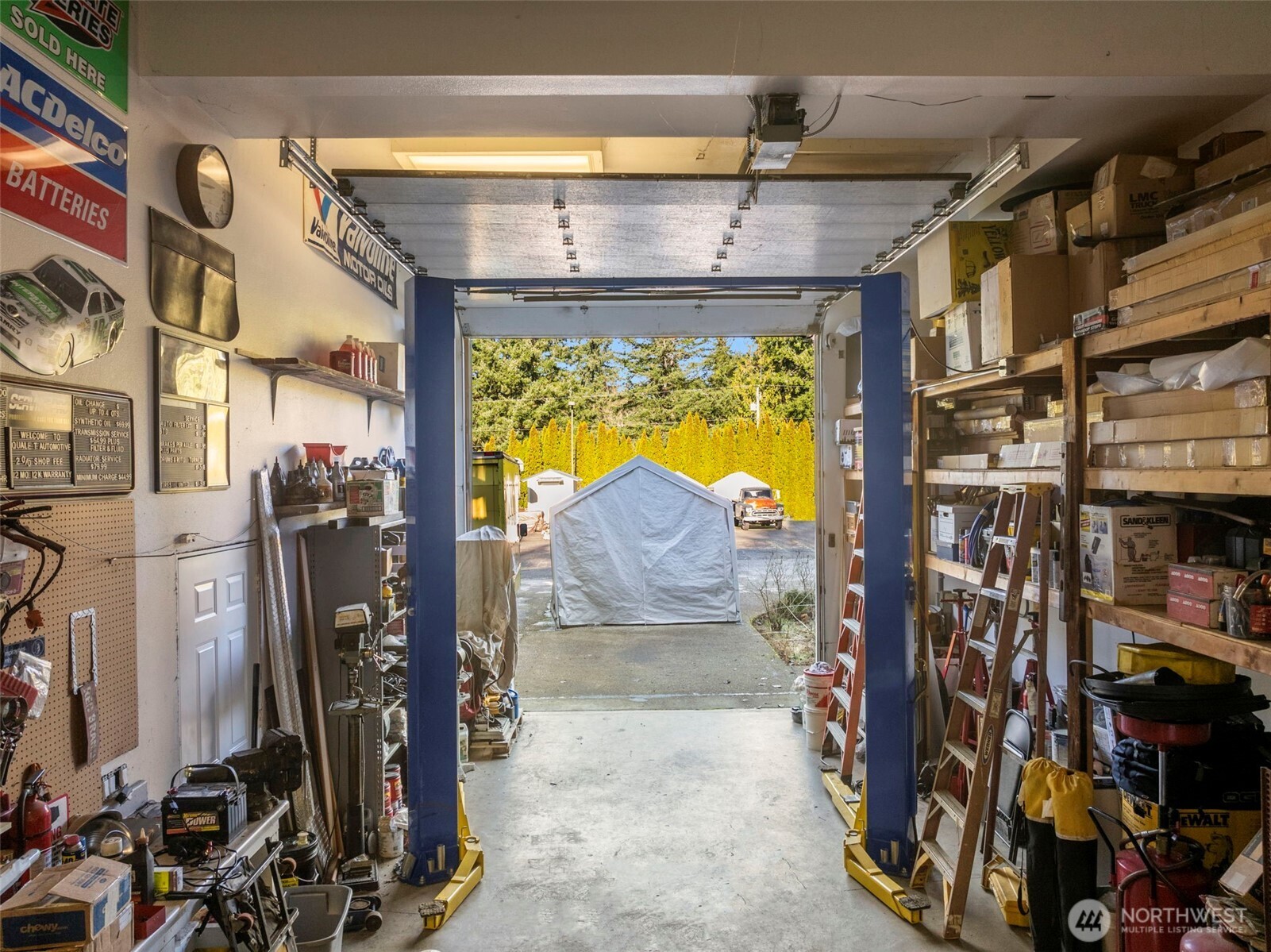 Mechanics Bay with Lift, Garage Wraps around entire lower level