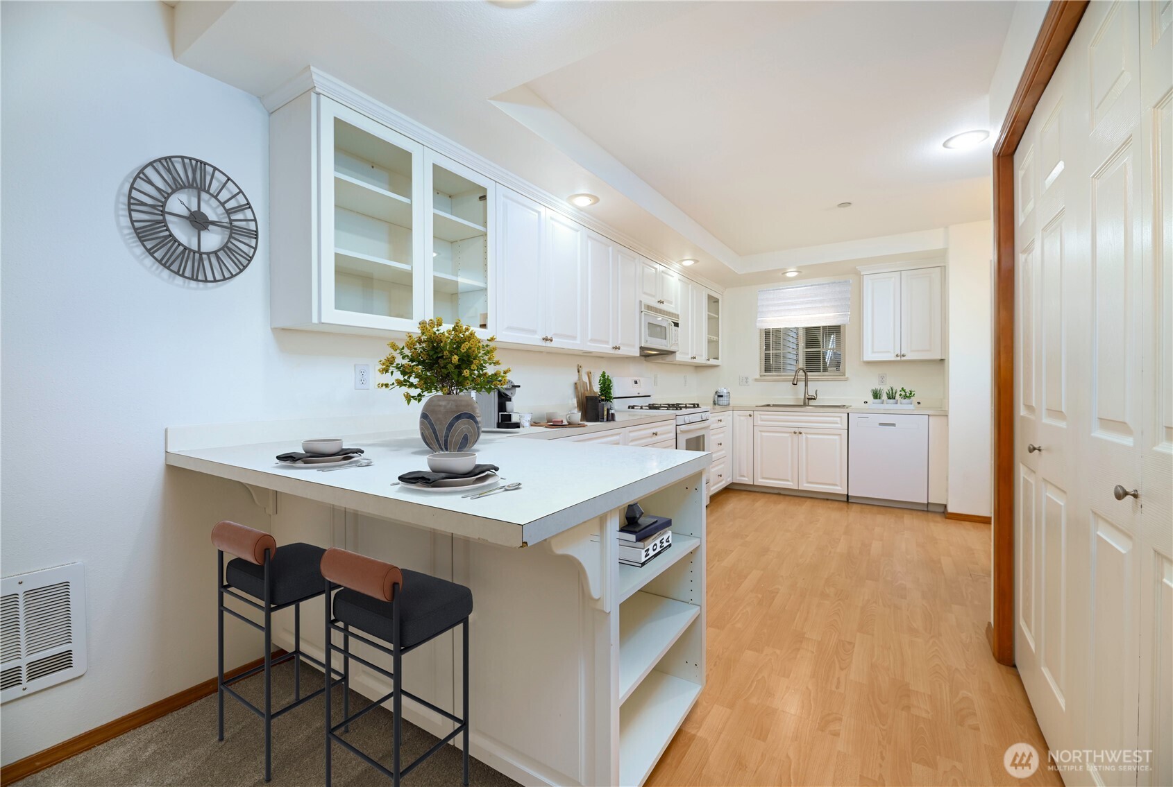 Virtual Staging Beautiful Kitchen