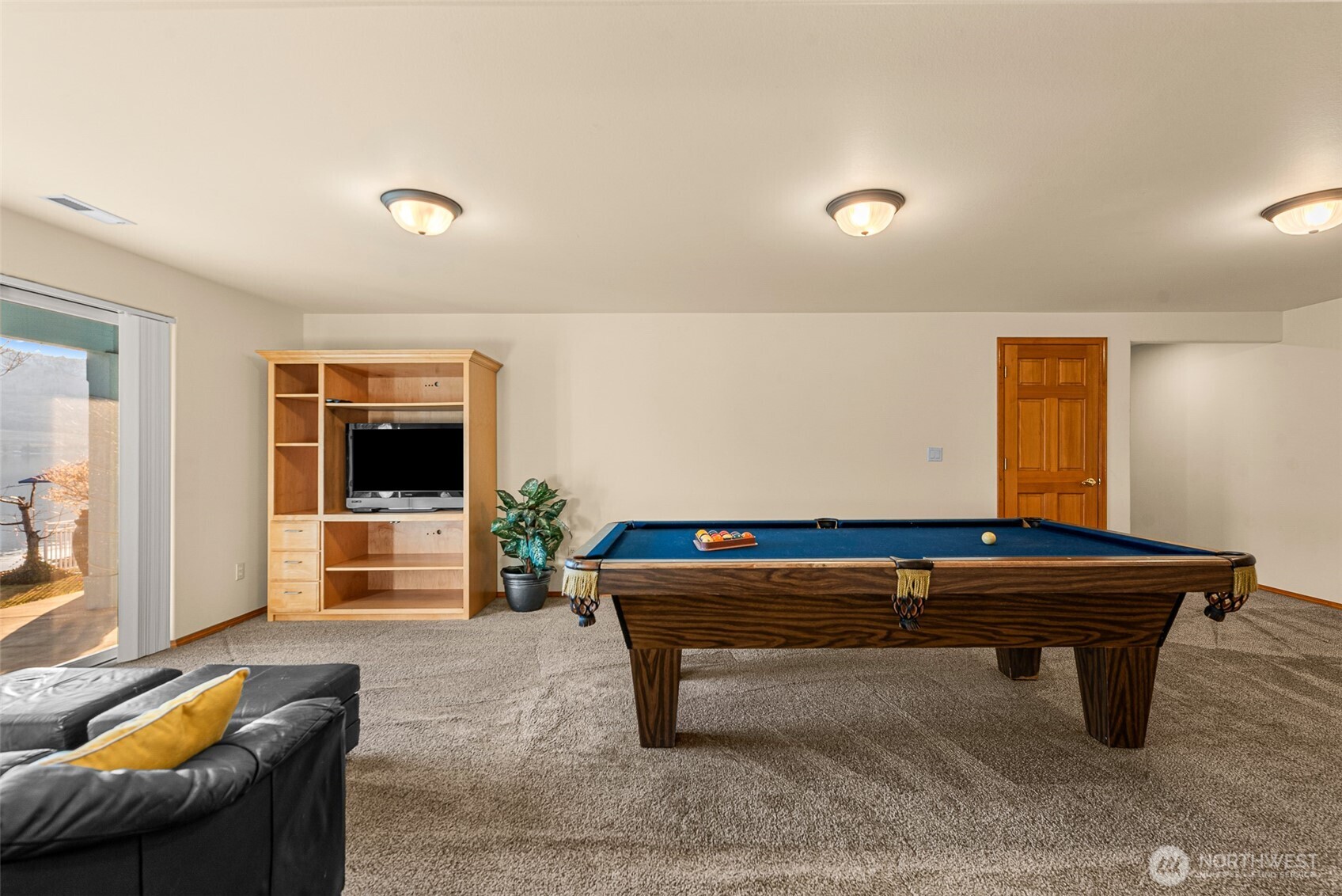 Enjoy a game of pool, play board games, AND another TV to watch the Seahawks win the Superbowl