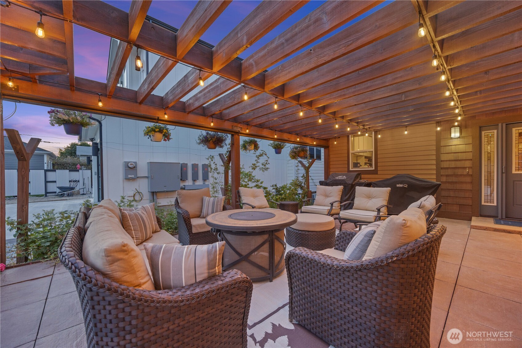 Large back patio for entertaining