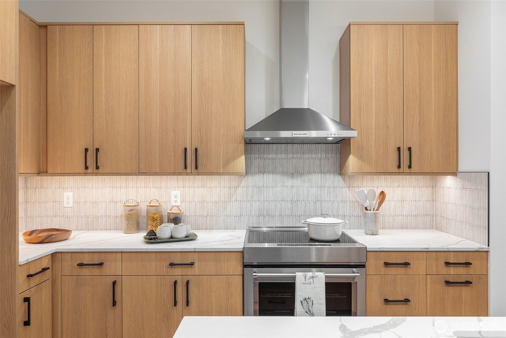 Photos are for illustrative purposes only and may depict finishes and features other than the actual home for sale.