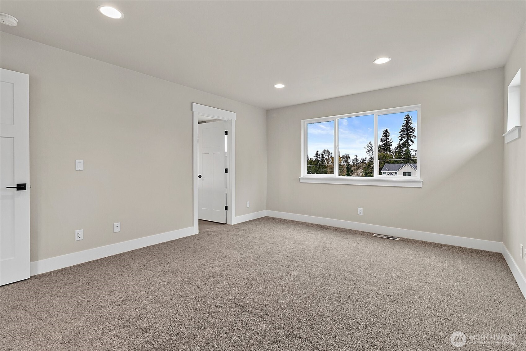 Photos are for representation purposes only.