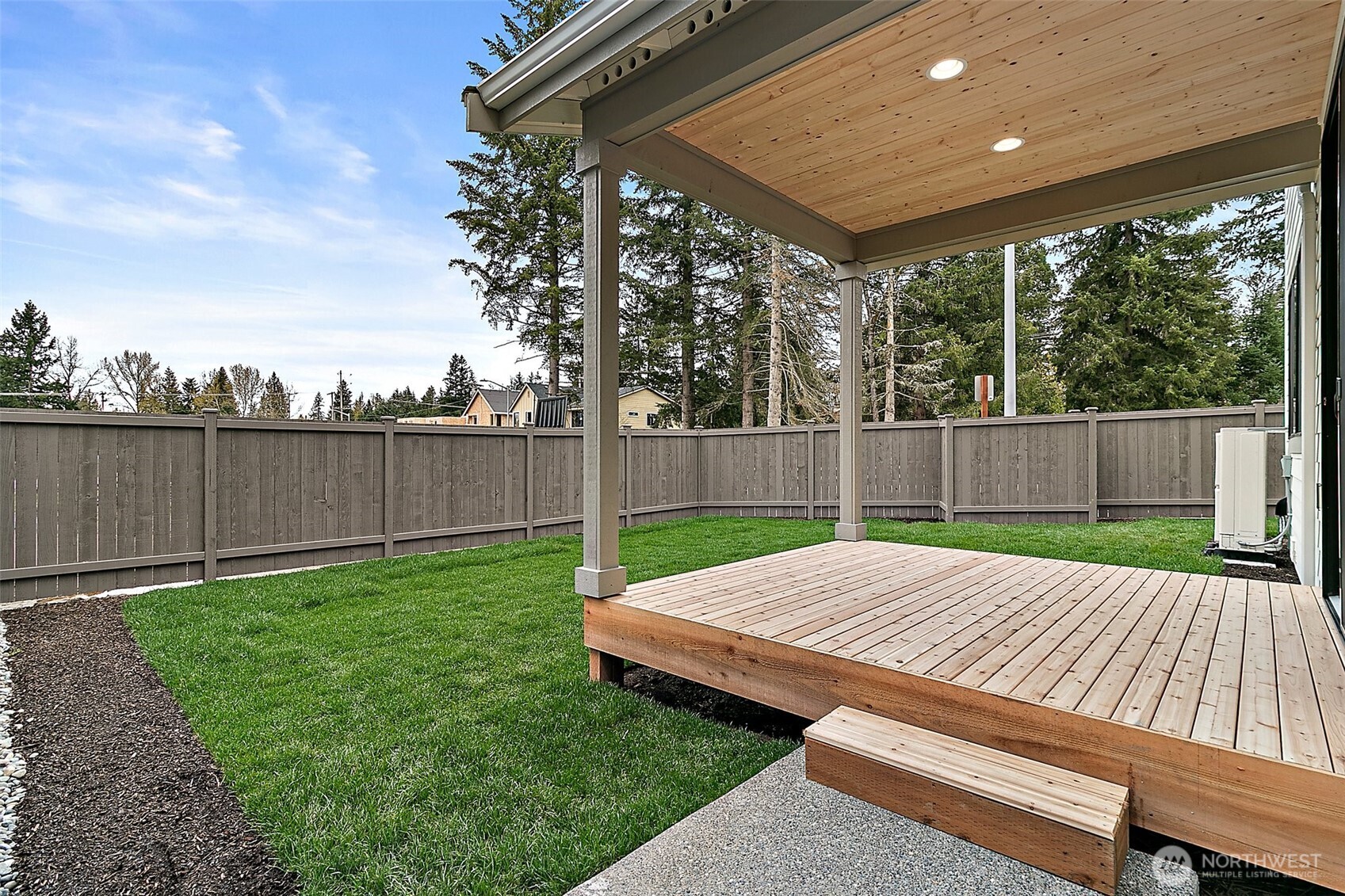 Photos are for representation purposes only.