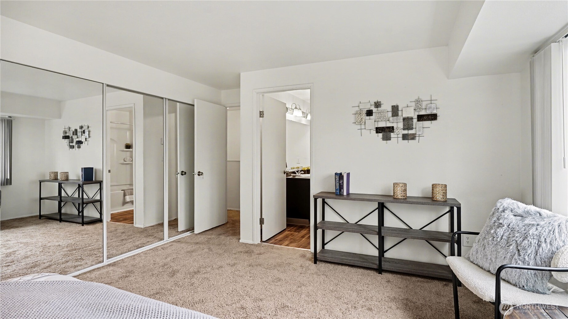 Bright spacious primary with en-suite.