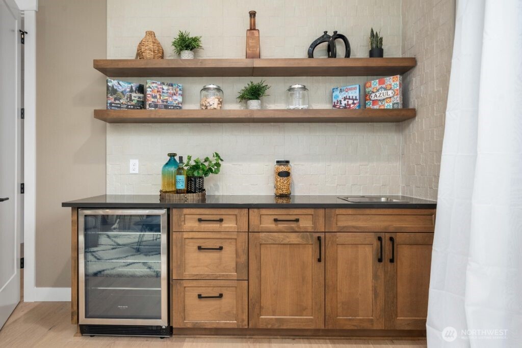 COME AND PICK YOUR DESIGN OPTIONS