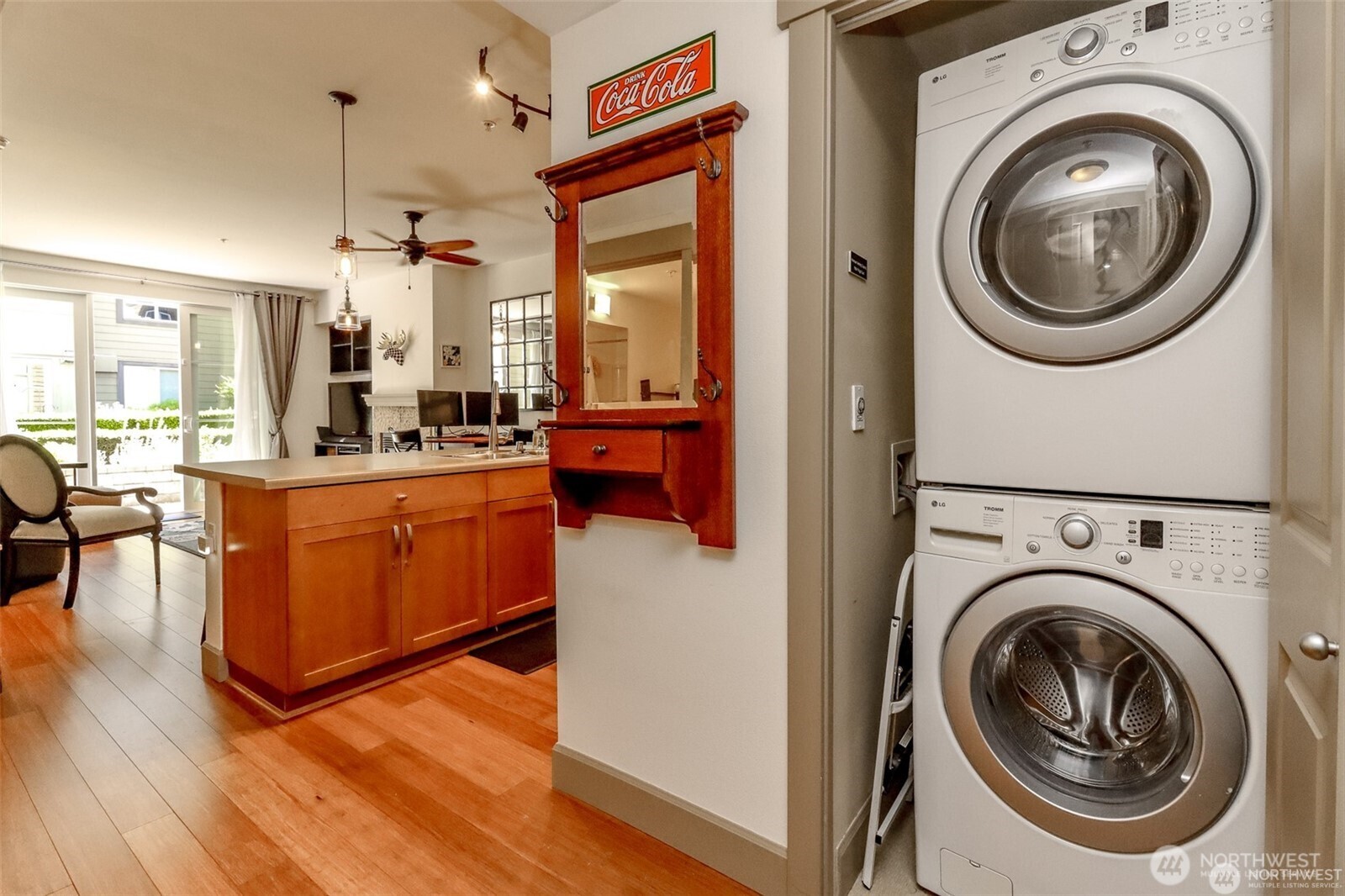 /NWM2475551/NWM2475551-17.jpg