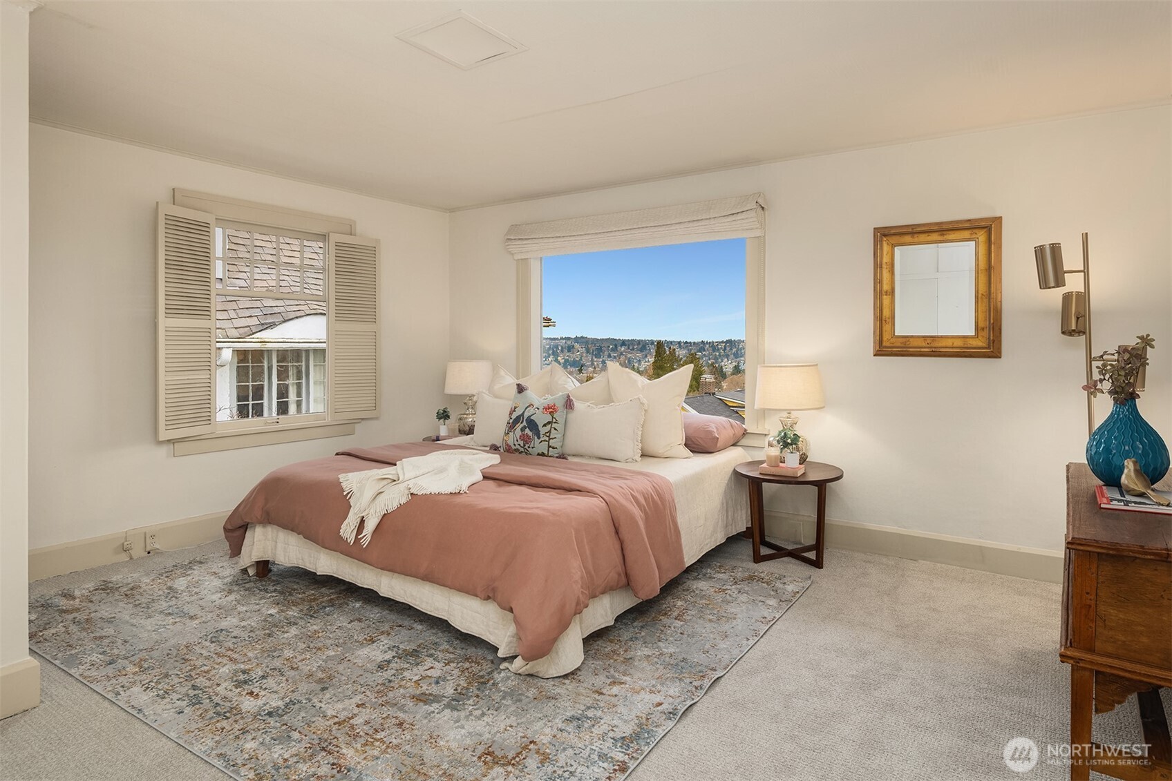 Full bath upstairs for other three bedrooms.