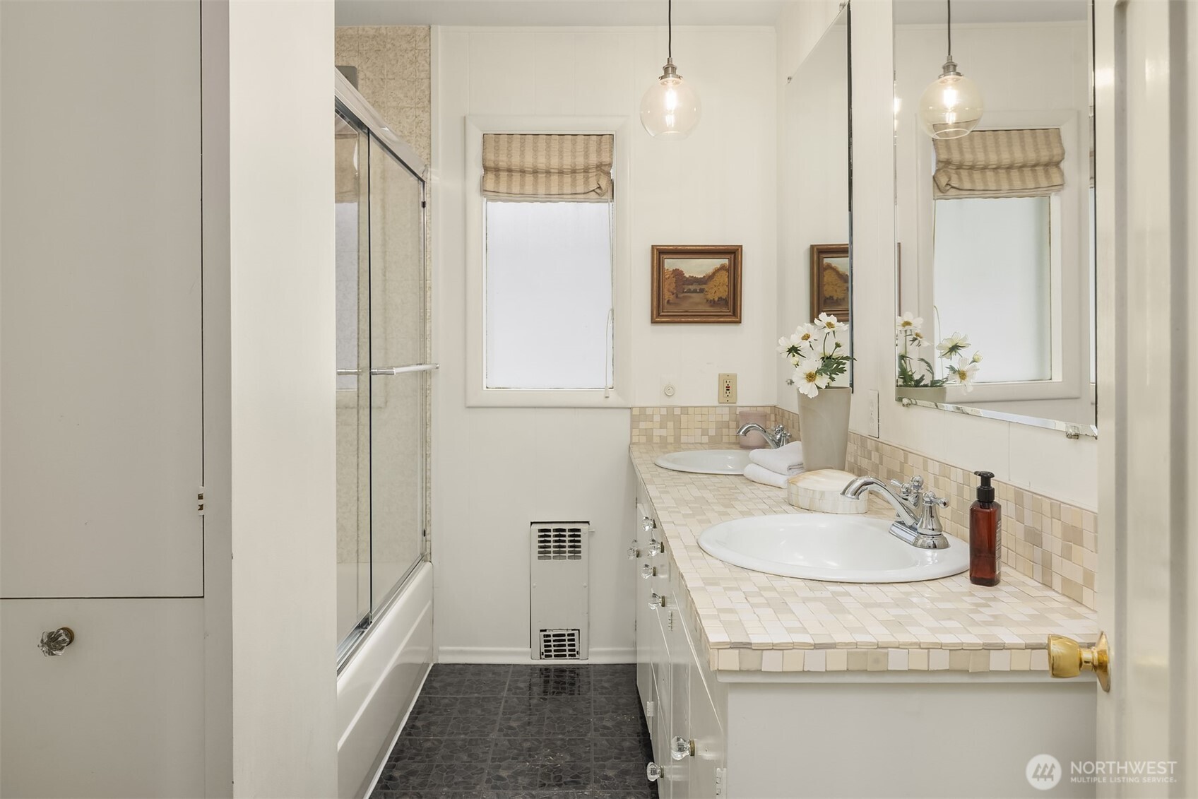 Two car garage with street access off of Crockett.