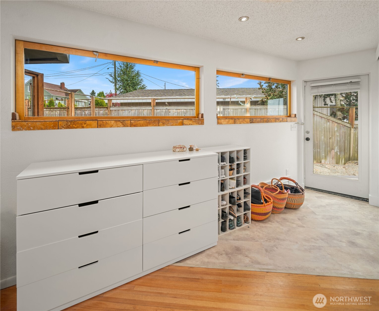 Southern exposure side yard just off the Primary & also accessed from utility room.