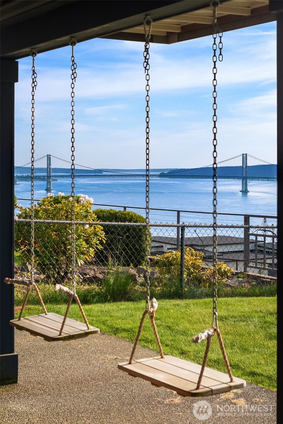 What a huge storage room. WOW Factor.