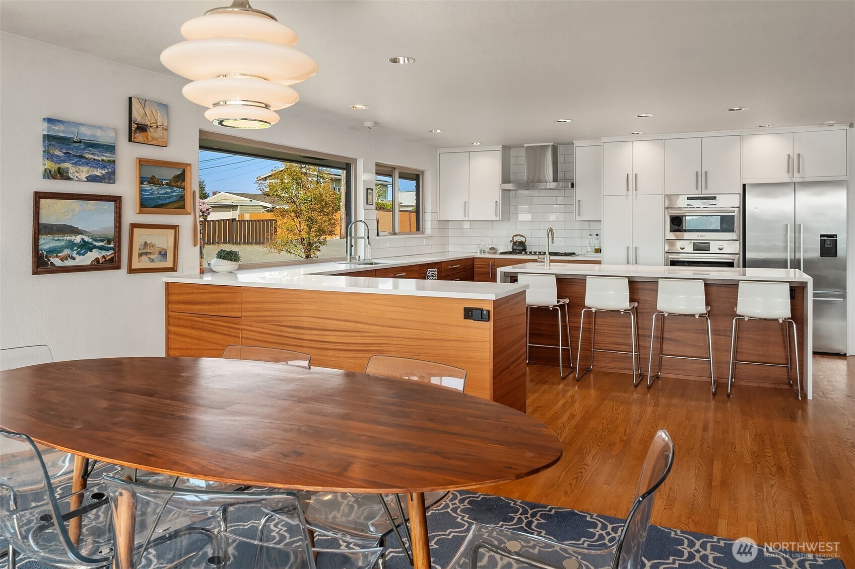 Dining and interesting conversation highlights the spaces