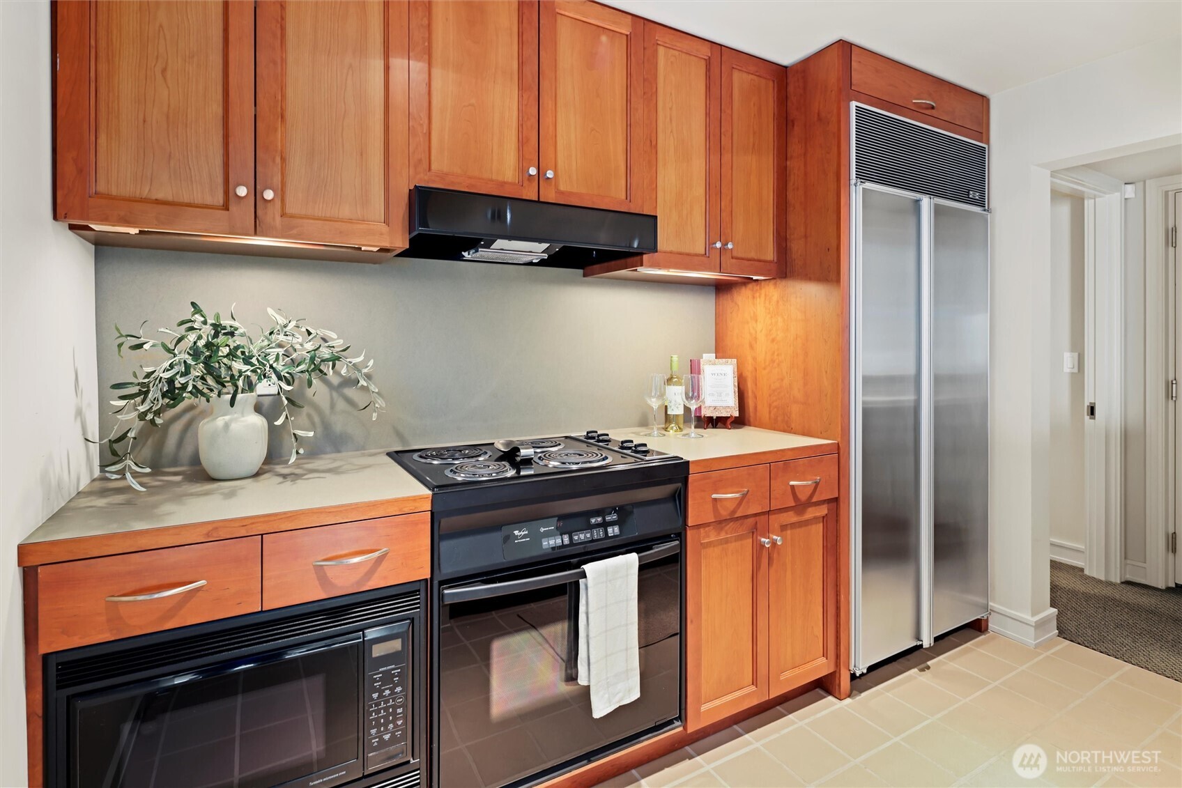 Lowest level has a 2nd kitchen!