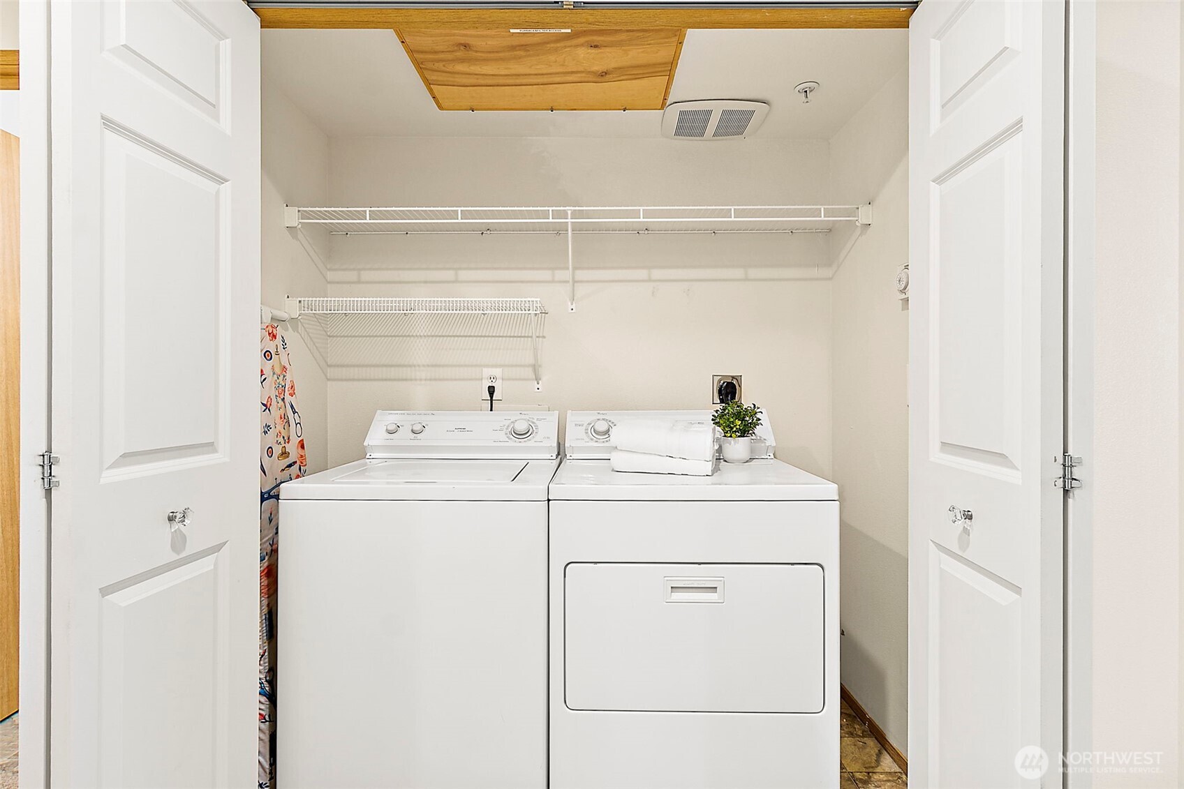 in-unit washer and dryer