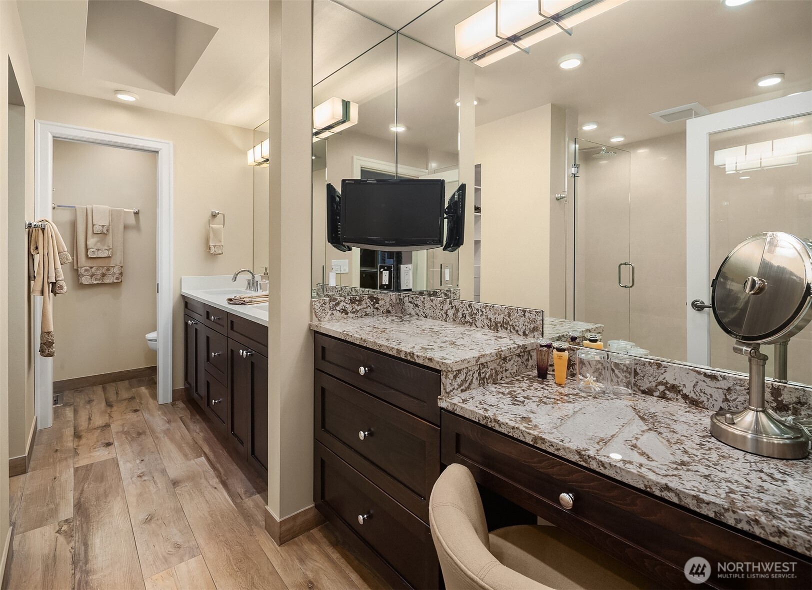 A striking, spa-inspired primary bath