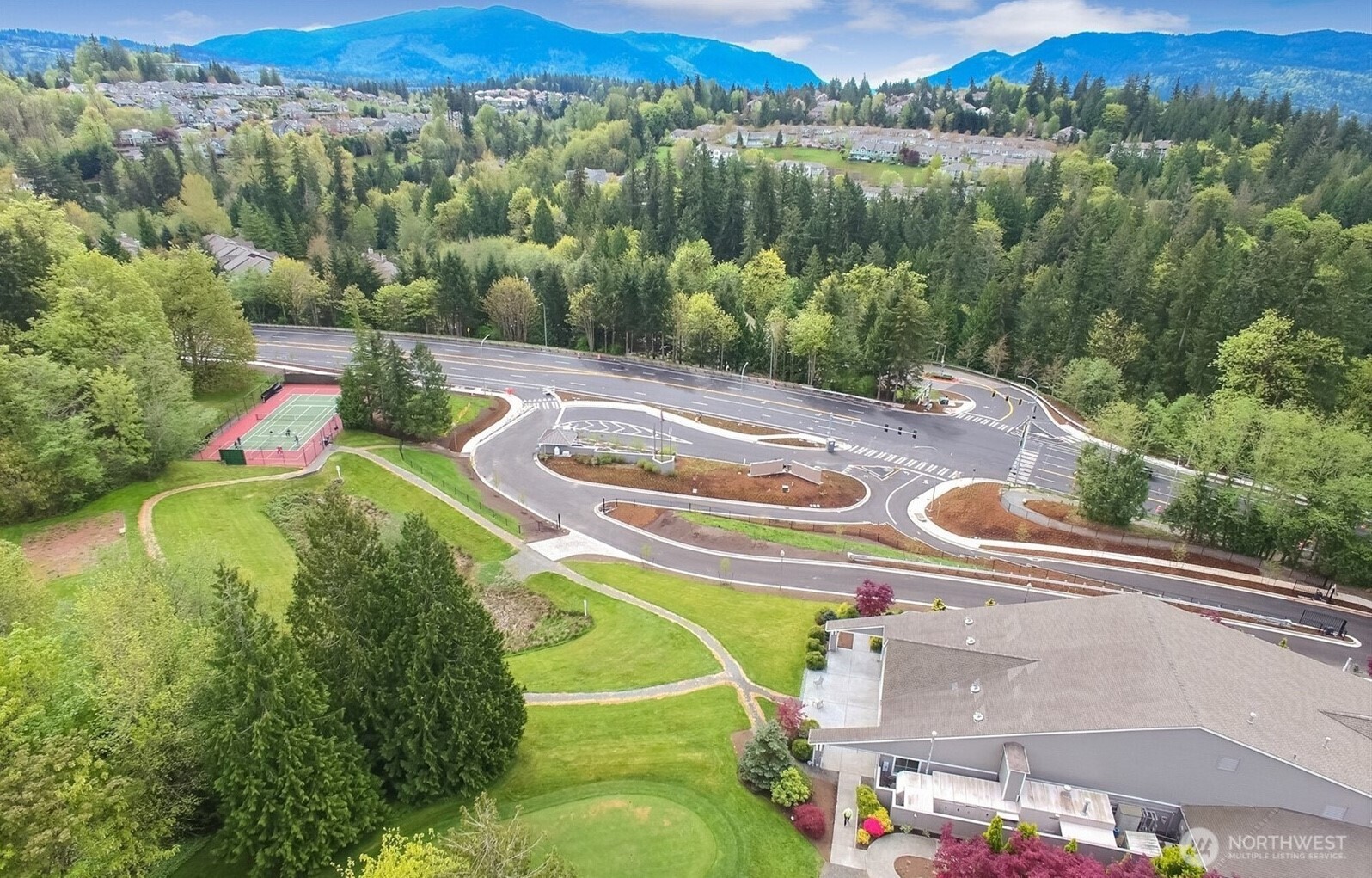 Tennis courts to enjoy