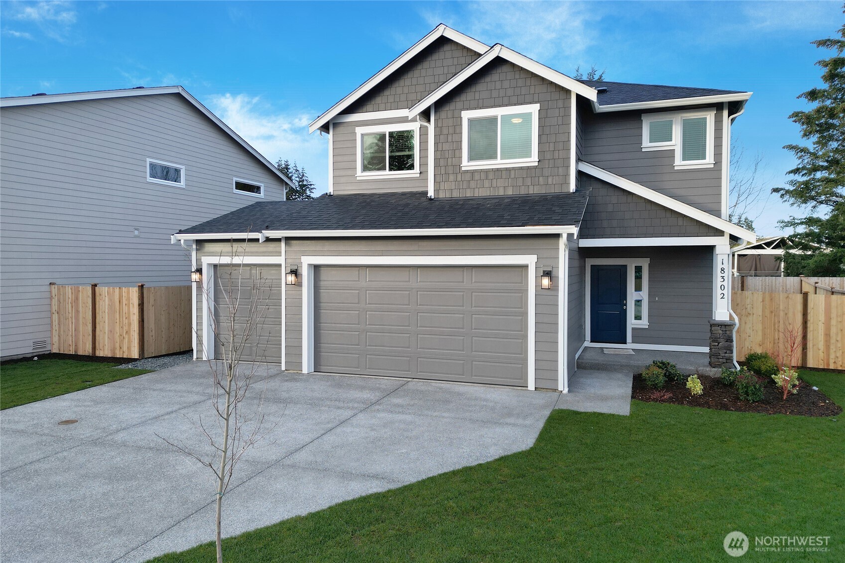 Photos are of a previously built Skyline plan and demonstrate the quality standards that Rush builds to. Homes may display colors and or upgrades that are not currently available.
