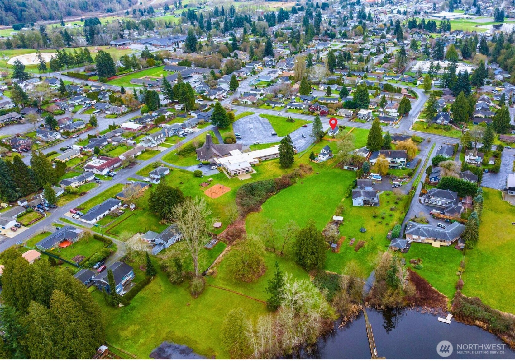 Situated near Blackmans Lake.