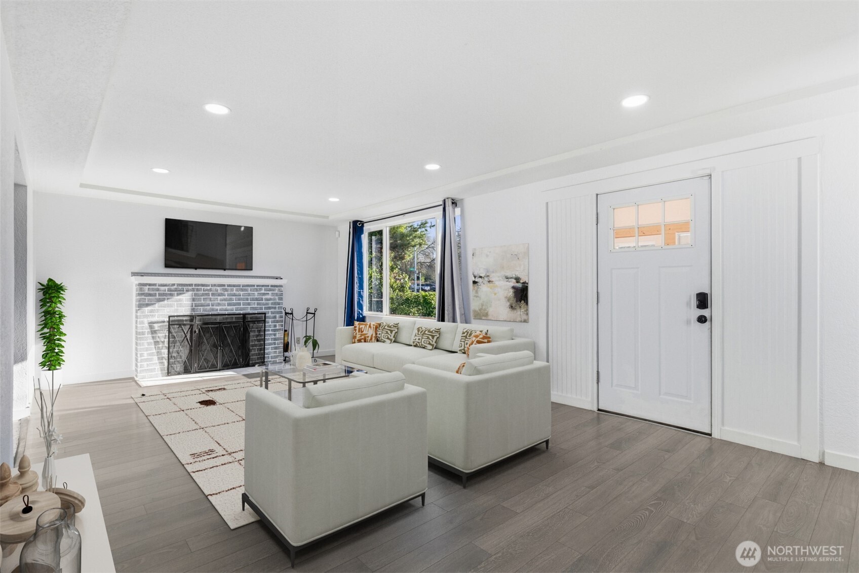 Main House: Living Room.